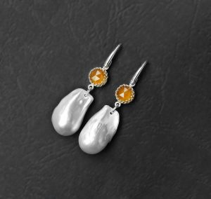 Yellow chalcedony & Baroque Pearls Silver Earrings